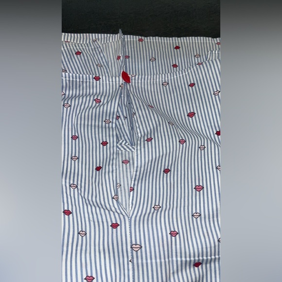 Kate Spade New York Women’s Top – Size Large Ruffle Sleeve Lip Detail - Picture 2 of 8